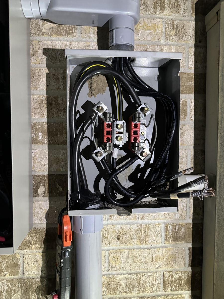 Zvolt Generac installation work